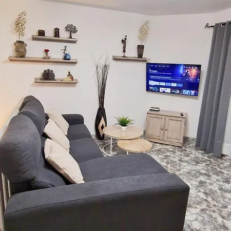 بيت للعطل Blue House
